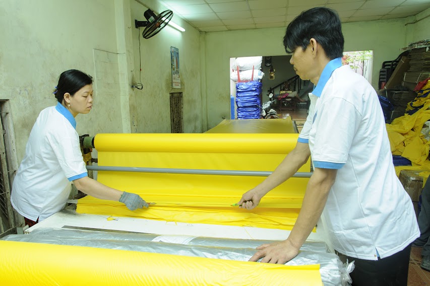 Quy trình sản xuất áo mưa