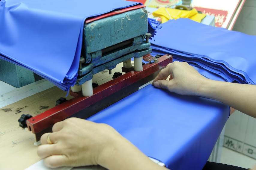 Quy trình sản xuất áo mưa